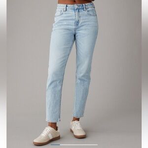 American Eagle Strigid Mom Jean
